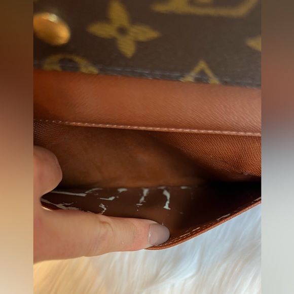 Louis Vuitton Monogram Passport Organizer Wallet - Picture 4 of 13